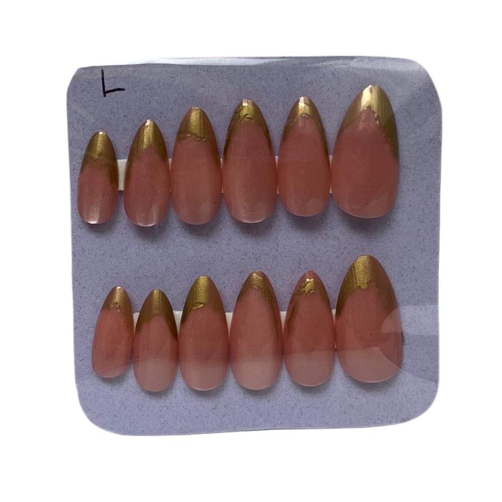 Press-On Nails 
Pink and Gold Large (5 for $20)